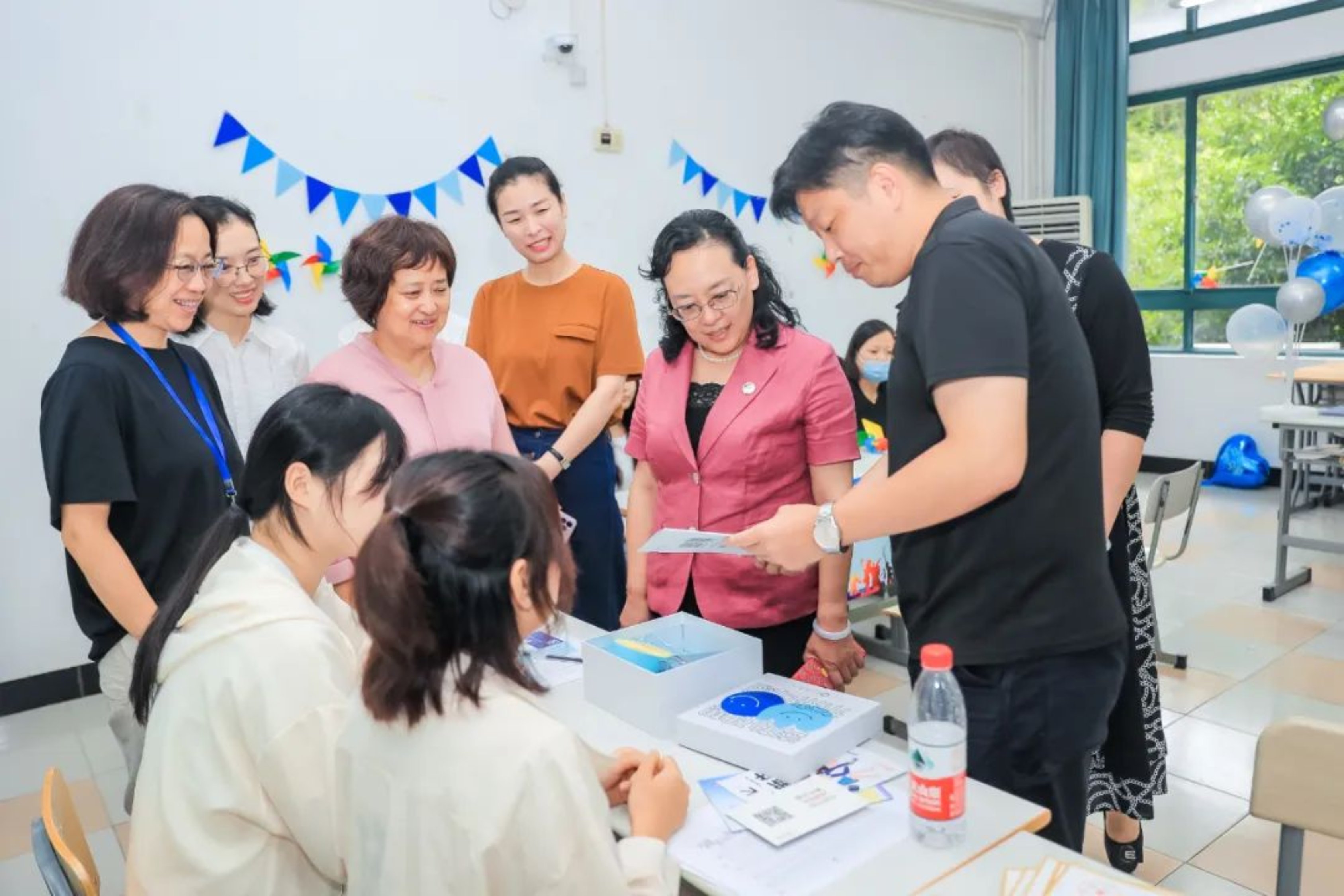 劳书记走访
